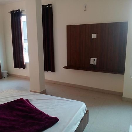 Hotel Soham Palace Удджайн Экстерьер фото