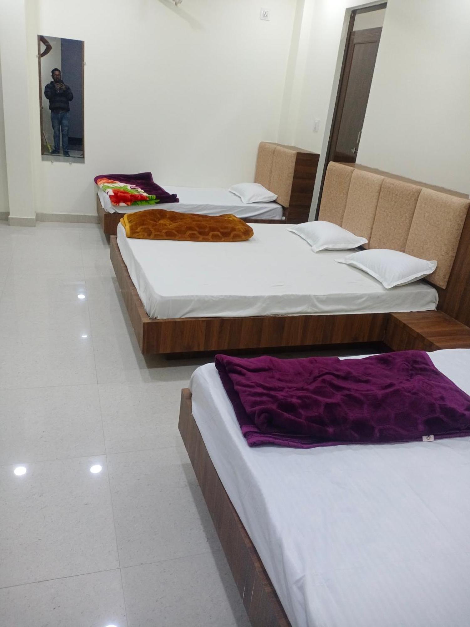 Hotel Soham Palace Удджайн Экстерьер фото